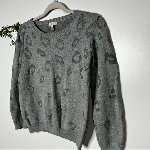 Joie Gray Lilibeth Leopard Animal Print Embossed Sweater - Picture 5 of 11